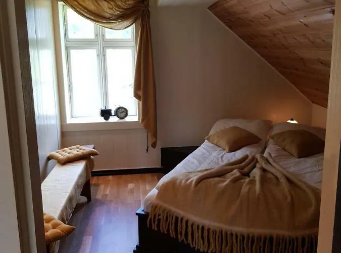 Inn Rodseter Gjestegard Fjærland