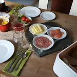Värdshus Rodseter Gjestegard 2*