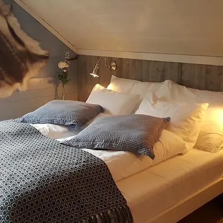 Rodseter Gjestegard 2* Fjærland